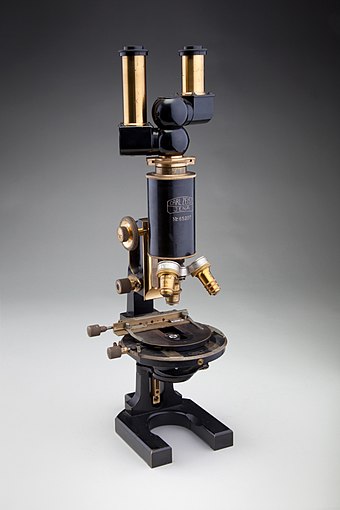 微观的世界在低鸣：显微镜是怎样从“简陋”变成“高大上”的？