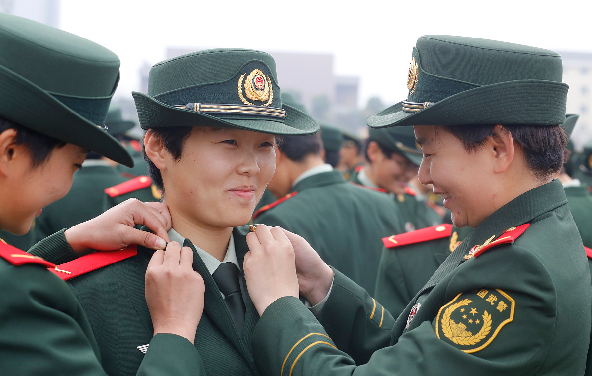 2022年女兵征兵报名正式开启，当兵条件和流程最好提前了解