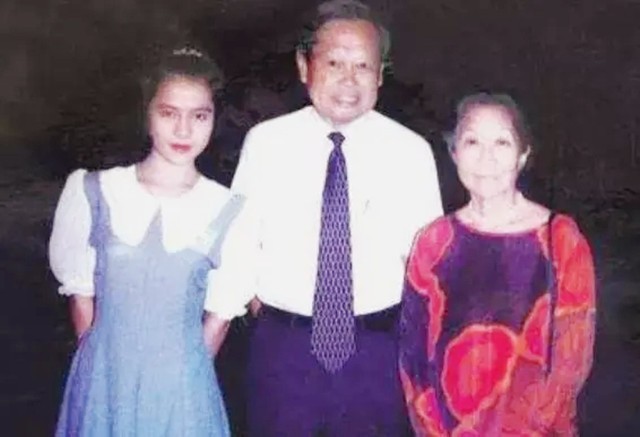 你只知杨振宁82岁娶妻，却不知他的三个儿女很优秀