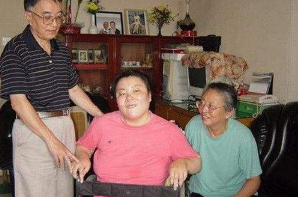 84年姐姐在北大坠崖，94年妹妹在清华铊中毒，至今找不到凶手