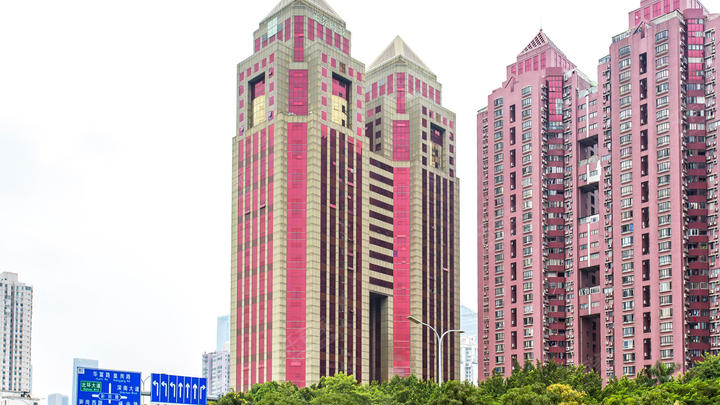 深圳最诡异的红房子中银大厦，灵异传闻原是恶意竞争