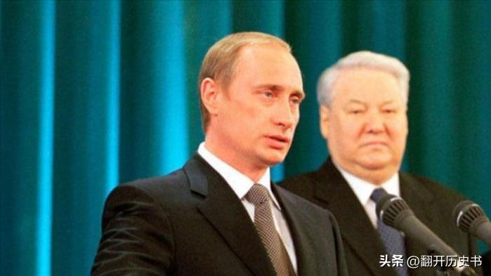 俄罗斯总统普京的权力有多大？和美国总统拜登比，谁的权力更大？