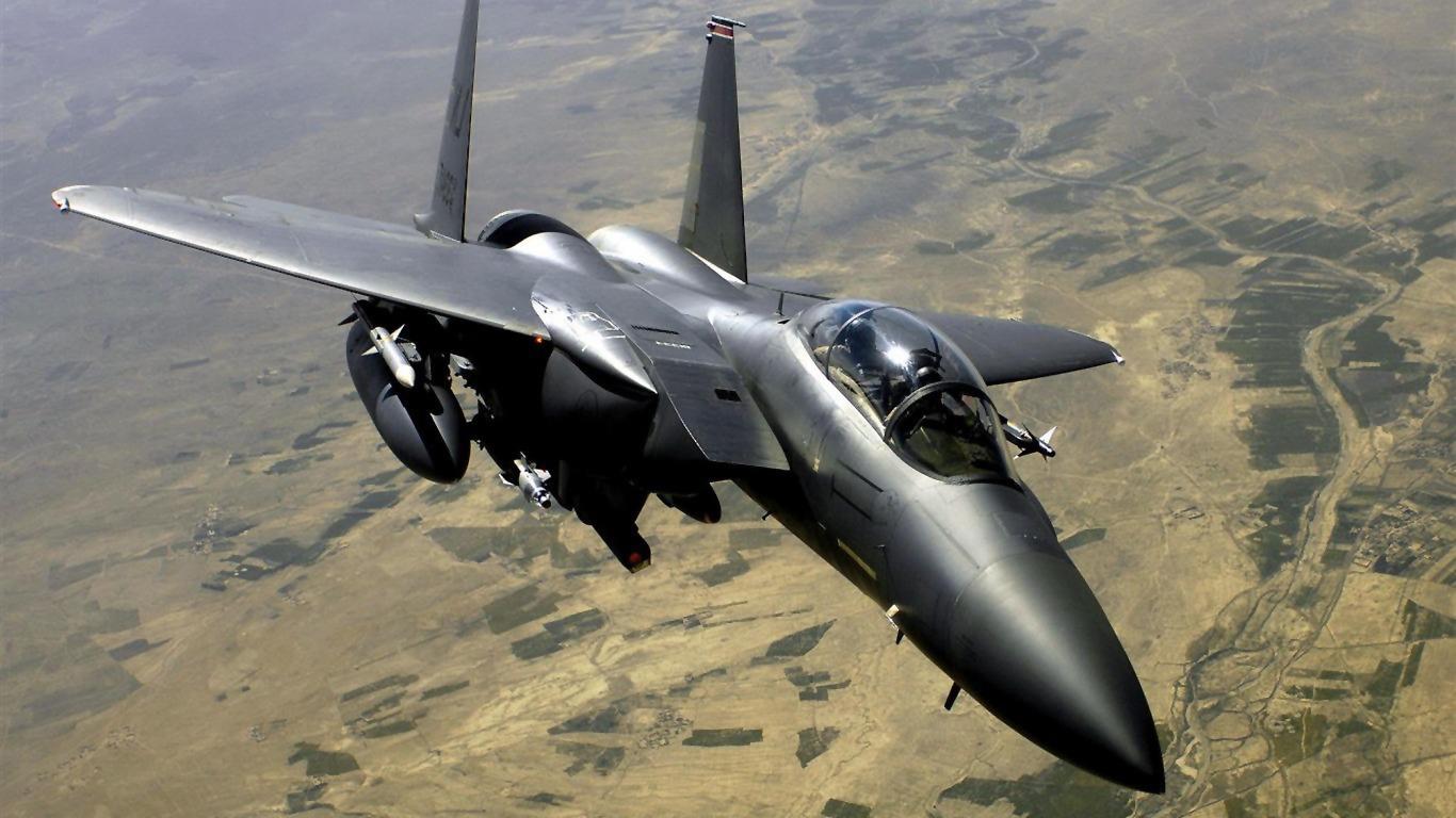 f15e(F15E，到底是战斗轰炸机，还是多用途战斗机？)