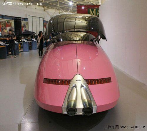 福特fab1(车身总长8.5米 六轮粉色福特雷鸟FAB1你见过吗？)