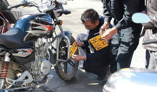 摩托车上牌规定多少cc(多少排量的摩托车可以上牌？)