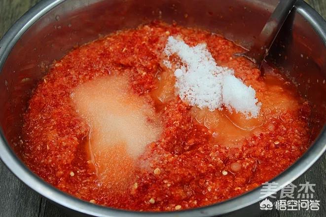 最好吃的辣椒酱做法(好吃的辣椒酱怎么做？)