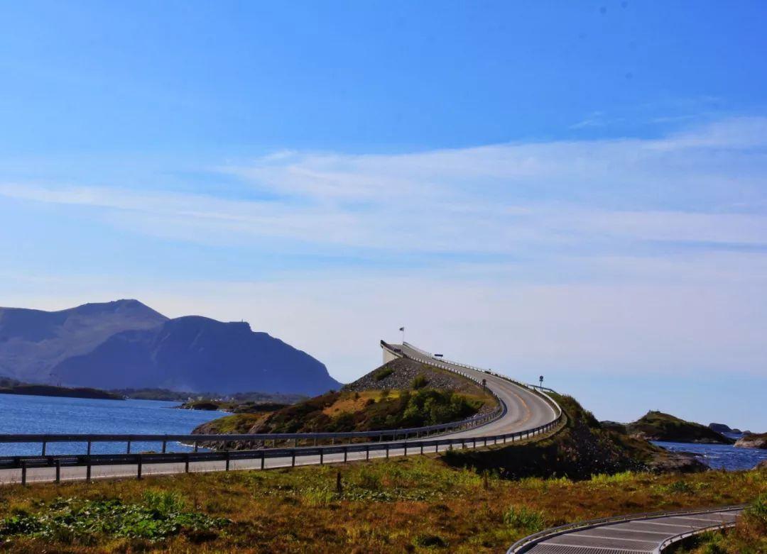 大西洋隧道(开车去欧洲第13集：挪威大西洋之路，世界最震撼的海岛公路)