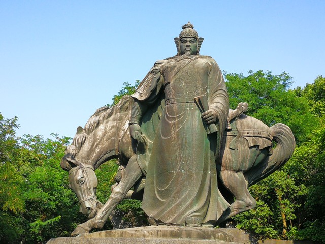 中国历史最强五个武将是哪五位？