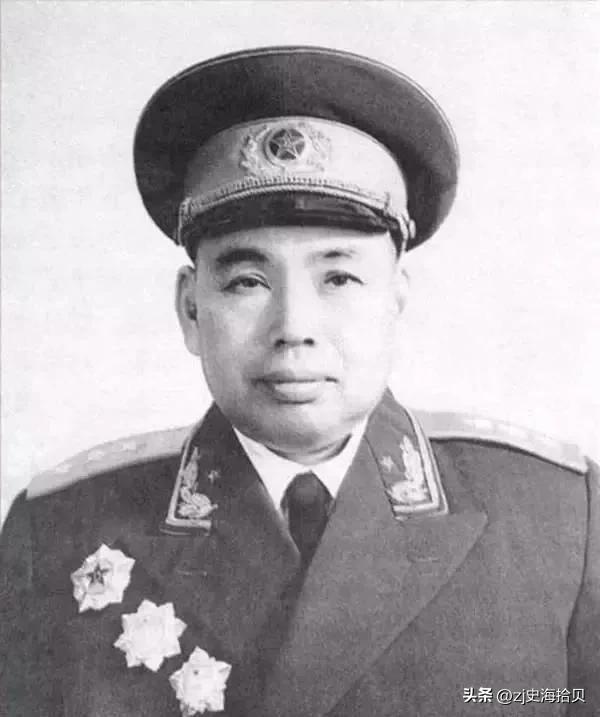 南京军区历任司令员，他们都是什么军衔，谁发展的最好？
