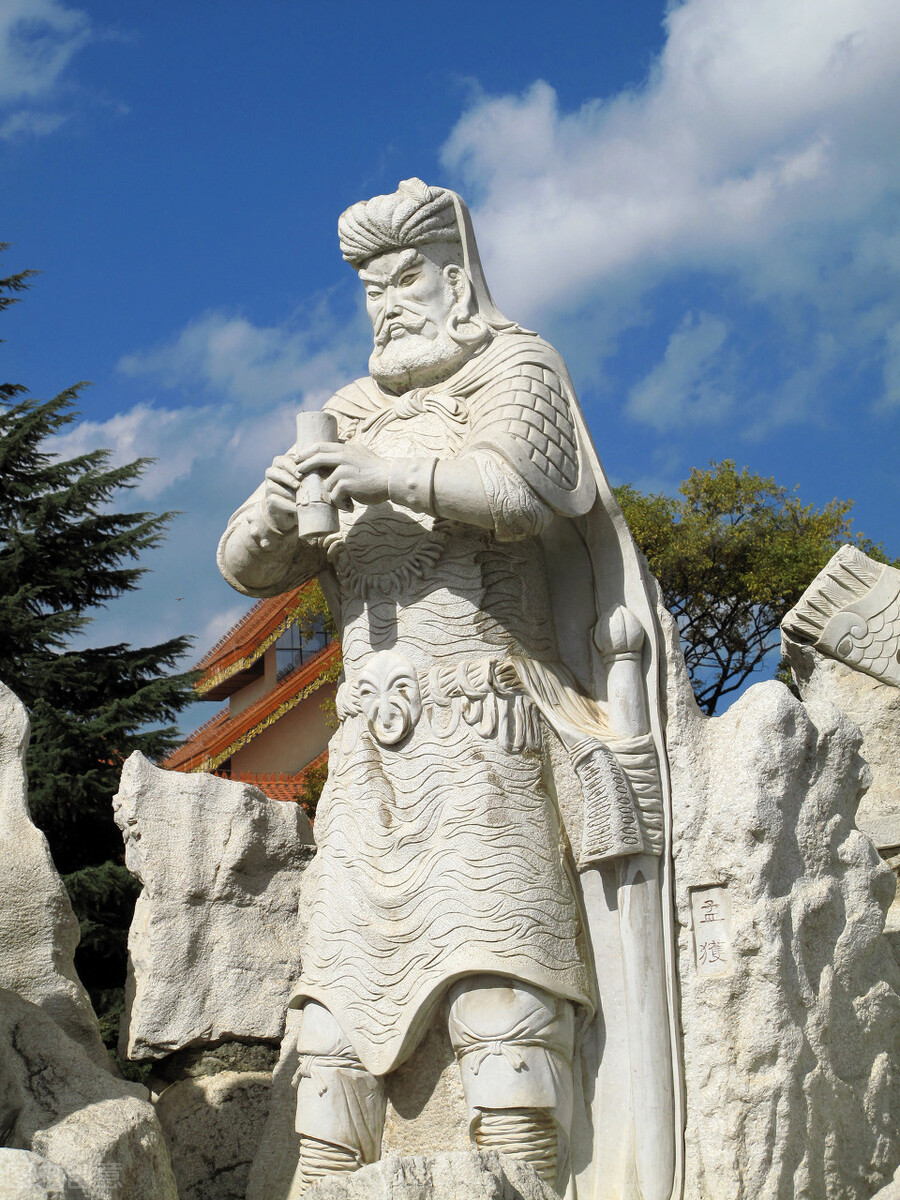 曹丕，刘备，孙权先后称帝，像他们这样的皇帝，属于中国历史在册的，认可的皇帝吗？