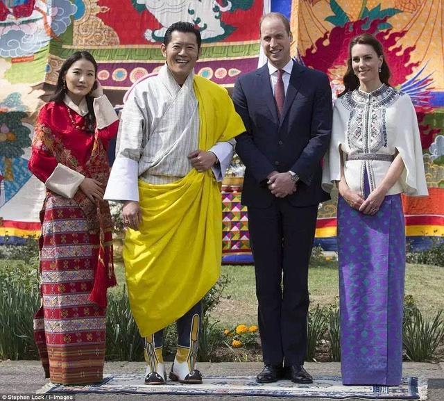 皇室4胞胎(王室堪比英皇室，国王娶四胞胎姐妹为王后，曾帮助英国人进攻西藏)