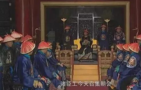 《雍正王朝》里八王议政时，老十三躺在担架上为何还能控制兵权？你怎么看？
