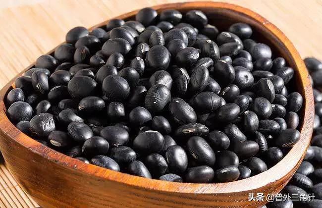 经常适量吃黑豆有什么好处？