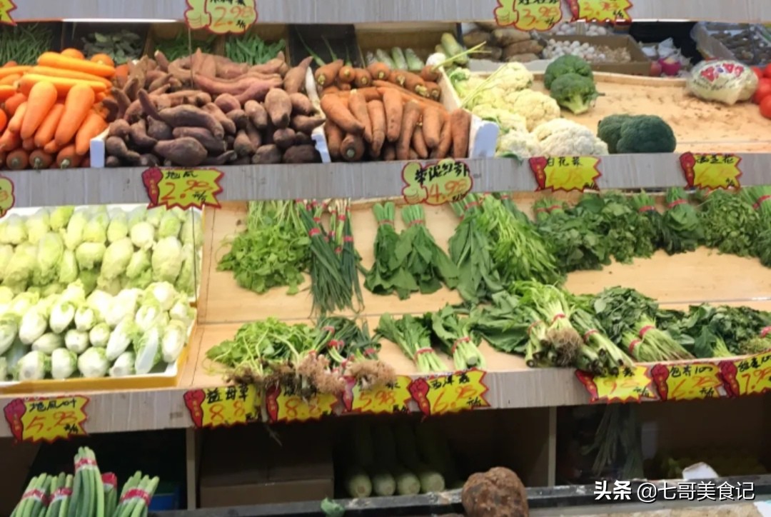 蔬菜超市利润如何(蔬菜店得利润到底有多大啊，感觉怎么都不赚钱啊，特别是夏天？)