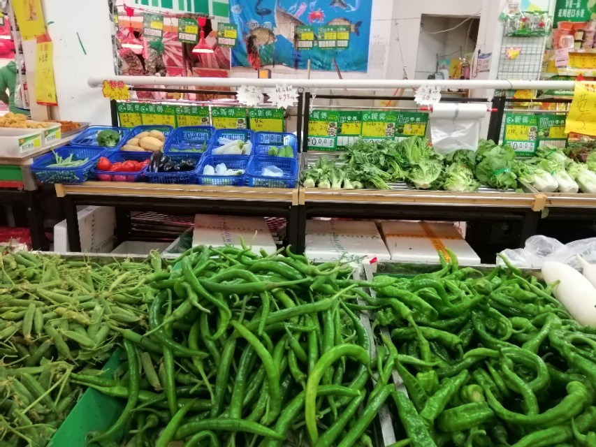 蔬菜超市利润如何(蔬菜店得利润到底有多大啊，感觉怎么都不赚钱啊，特别是夏天？)