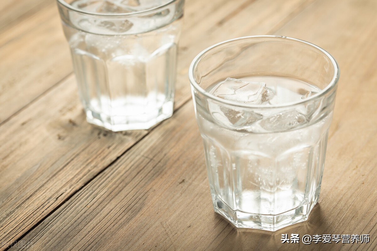 脾虚是多喝水还是少喝水？