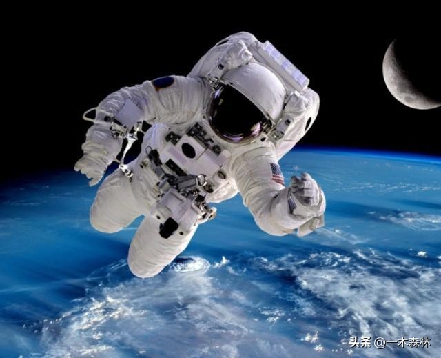 要是宇航员不小心掉入太空，他的尸体会腐烂吗？