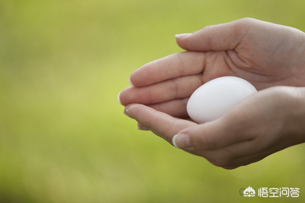 老一辈的人认为怀孕吃鹅蛋是预防孩子出生有黄疸的最有效的一种方式，请问这是真的吗？