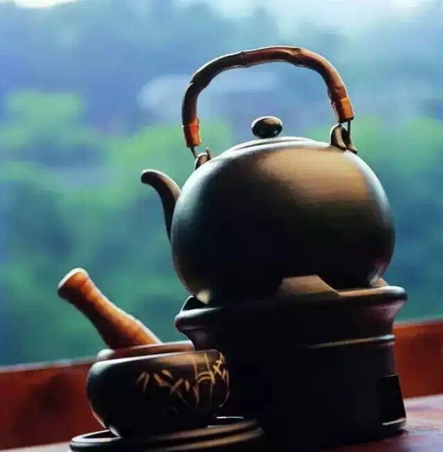 能否简要描述《茶经》的煮茶流程？