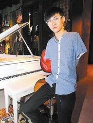 断臂钢琴师刘伟(一个让全中国人都感动的断臂钢琴师——刘伟！)