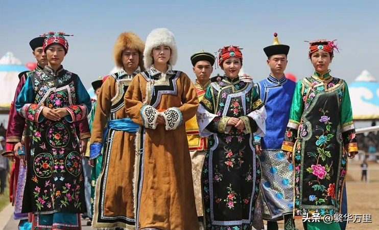 内蒙古的首府之争，历经7年的反复较量，为何选择了呼和浩特市？