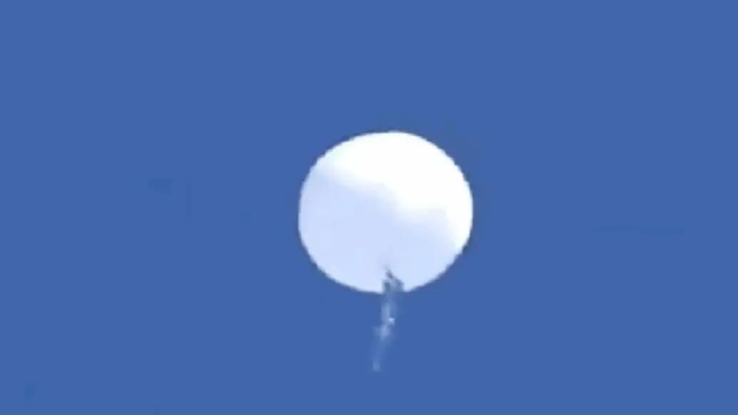 中美撞机(从飞往美国的热气球，回顾“中美撞机”以及“南海对峙”事件)