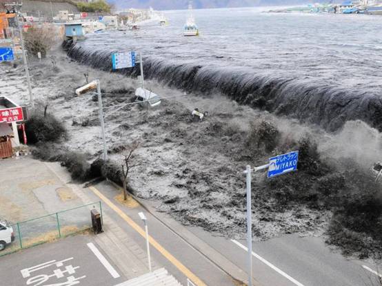南海大地震(日本短期内仍有大地震？南海海槽发现巨型结构，规模达125千米)