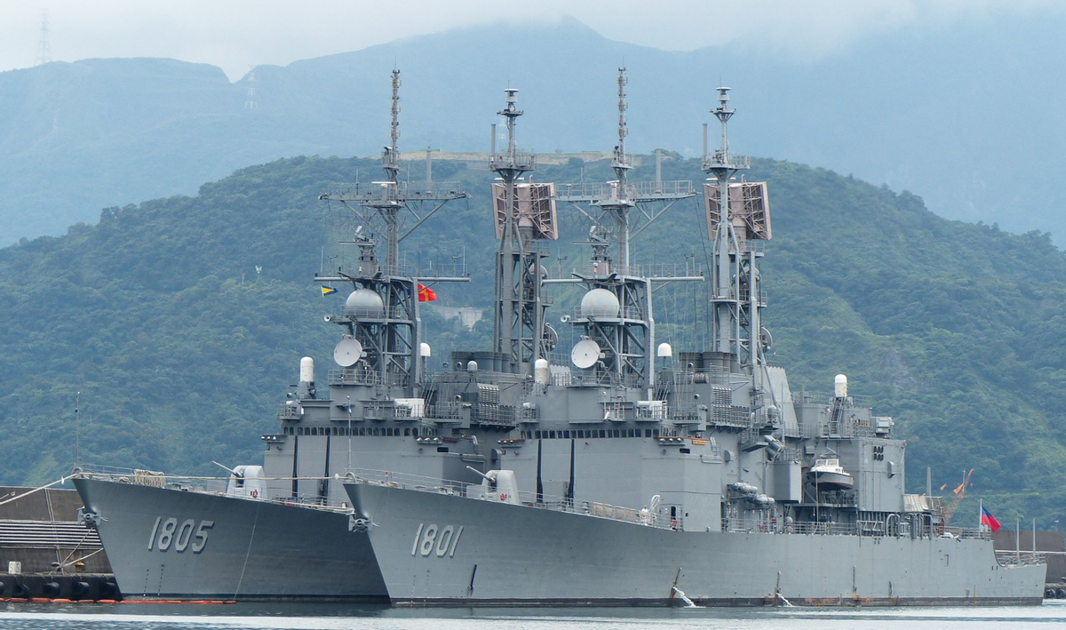 基德级驱逐舰(台湾海军4艘基德级驱逐舰，加起来能打过一艘055吗)