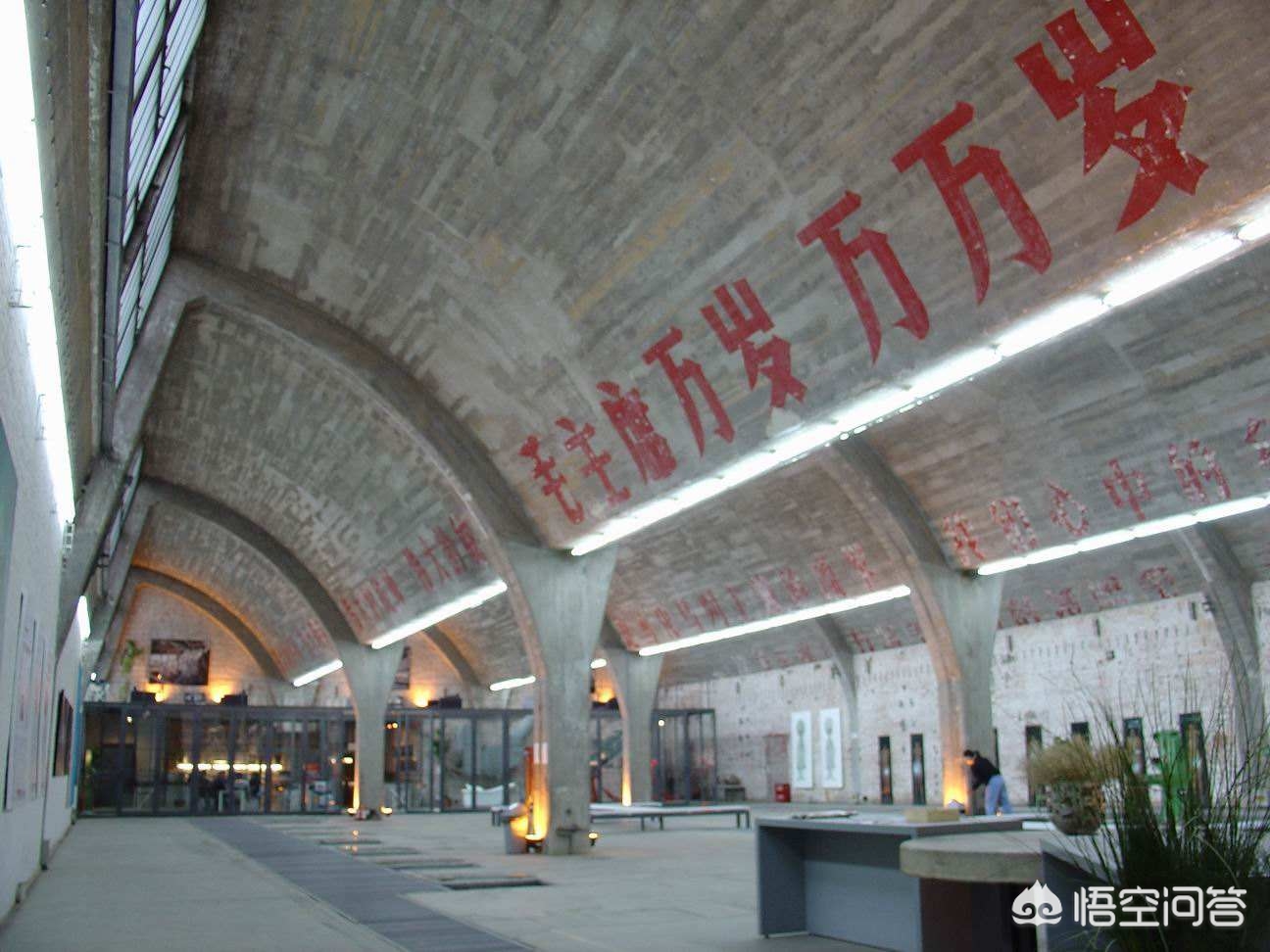 798艺术区必去景点推荐(北京798有哪些值得看的地方？)